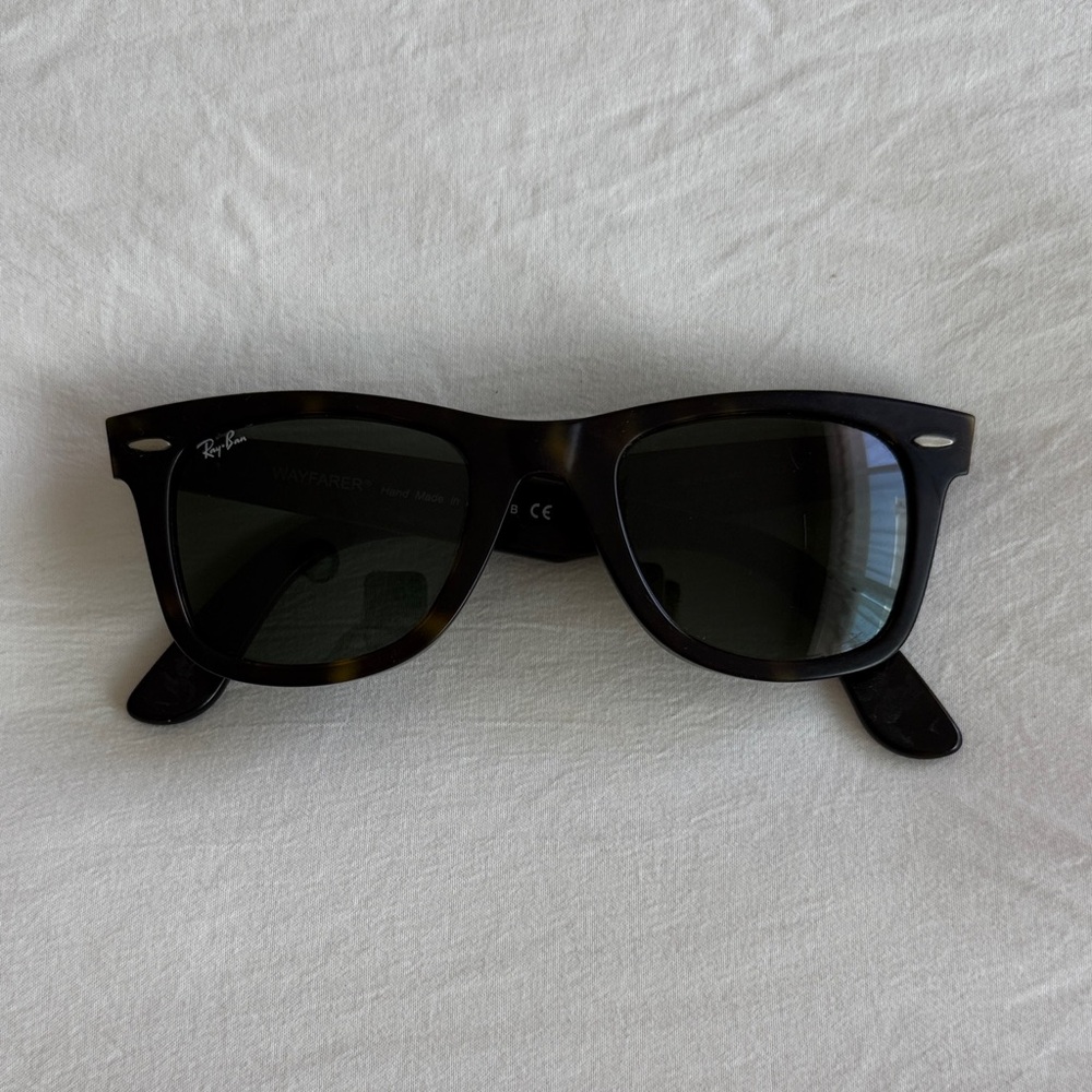 Ray-Ban Wayfarer Tortoise Sunglasses